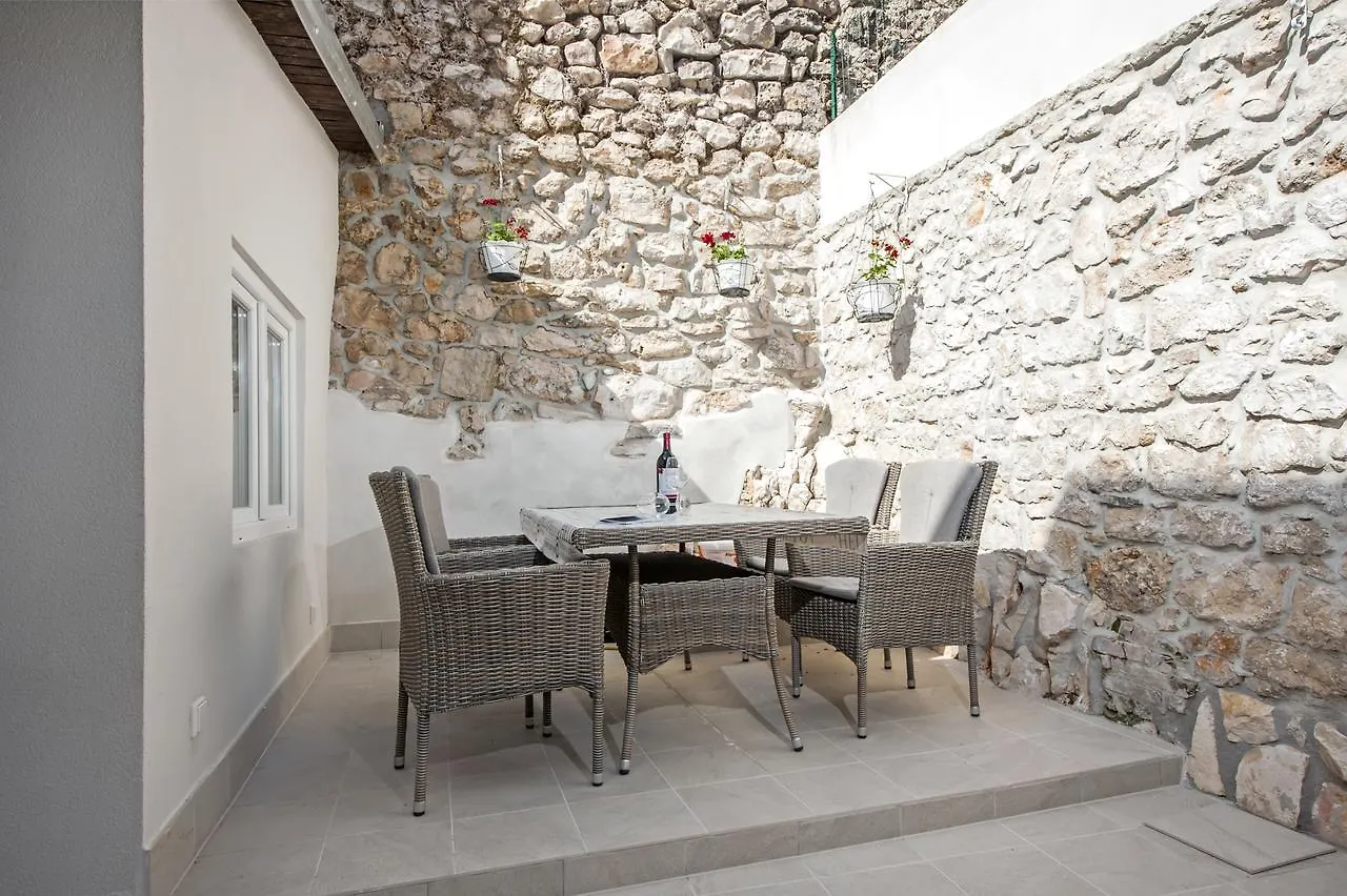 La Svalba Rooms & Studios Rovinj 4*,