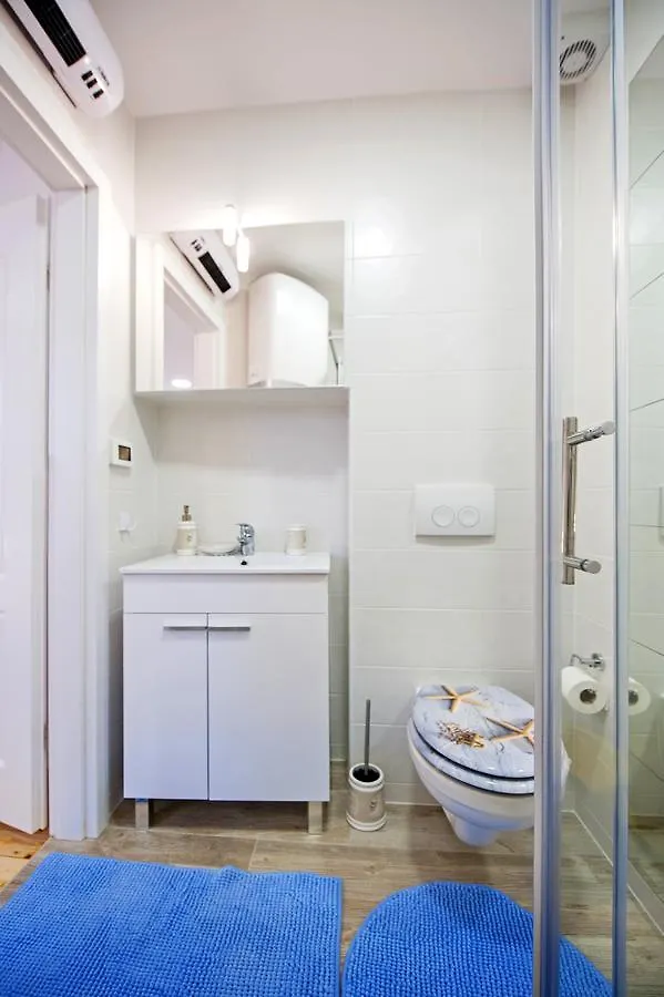 La Svalba Rooms & Studios Rovinj 4*,  Kroatien