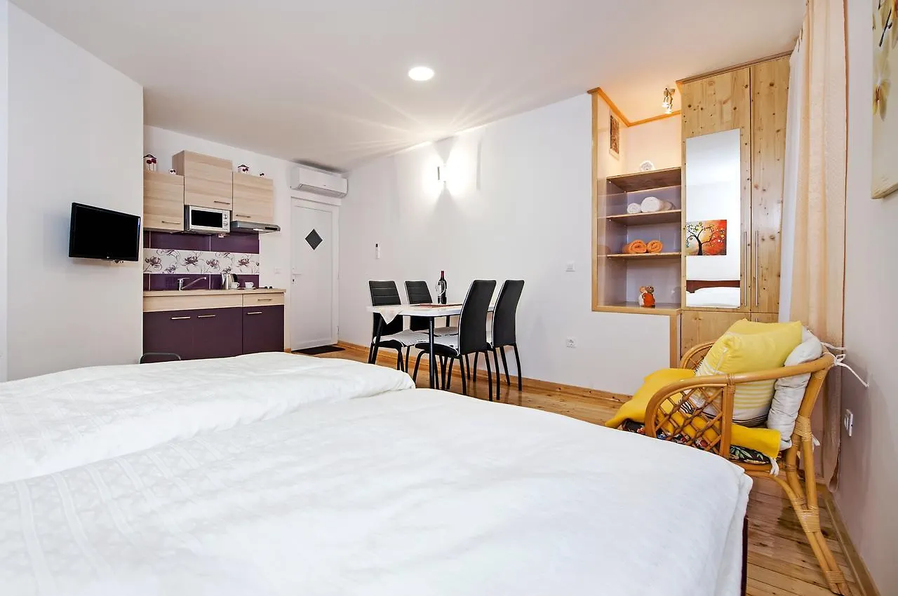 La Svalba Rooms & Studios Rovinj Gasthof